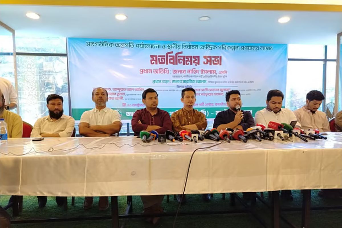 তত্ত্বাবধায়ক সরকার নিয়ে বিএনপি ষড়যন্ত্র করছে: নাহিদ ইসলাম