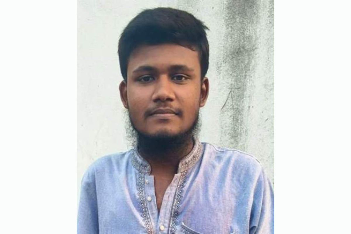 পা দিয়ে লিখে এইচএসসিতে জিপিএ-৫