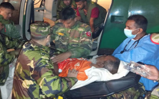 ঢাকায় আনা হলো গুরুত্বর অসুস্থ আবু সাঈদের বাবাকে