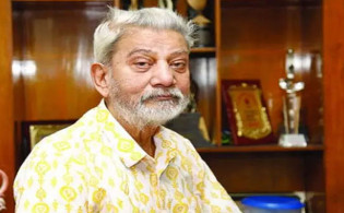 বাদ জোহর এফডিসিতে প্রবীর মিত্রের জানাজা, দাফন আজিমপুরে