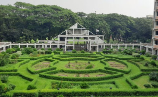ঢাবি সম্প্রীতি ত্রিকেট টুর্নামেন্টে চ্যাম্পিয়ন বিজয় একাত্তর হল