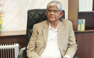 ‘শেয়ারবাজারকে শক্তিশালী করতে চায় অন্তর্বর্তী সরকার’