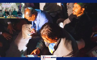শিক্ষার্থীদের সঙ্গে একাত্মতা পোষণ করে অনশনে জবি ভিসি