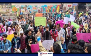 তিন দফা দাবিতে মেরিটাইম শিক্ষার্থীদের ইউজিসি অভিমুখে লংমার্চ