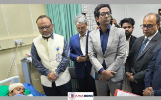 ঢাকা কলেজের আহত শিক্ষার্থীকে দেখতে হাসপাতালে ঢাবি উপাচার্য