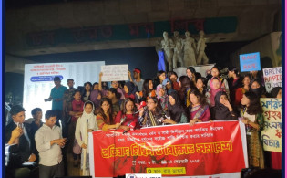 ধর্ষণের প্রতিবাদে ঢাবির নারী শিক্ষার্থীদের বিক্ষোভ