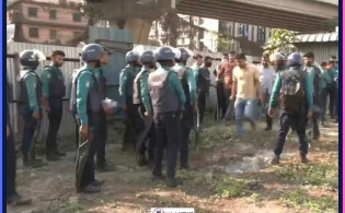 ছিনতাইকারী ধরতে গিয়ে ২ পুলিশ ছুরিকাহত