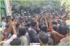 পাল্টাপাল্টি বিক্ষোভ চলছে ঢাকা বিশ্ববিদ্যালয়ে