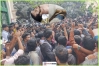 ঢাবিতে দুই পক্ষের হাতাহাতিতে ছাত্রীসহ আহত ১১