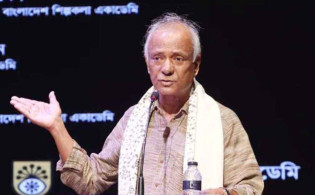পদত্যাগ করলেন শিল্পকলা একাডেমির মহাপরিচালক