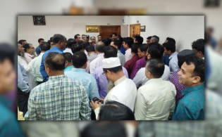 এনআইডি সেবা বন্ধের হুঁশিয়ারি দিলেন ইসি কর্মকর্তারা