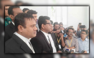 ৩ পুলিশ কর্মকর্তার বিরুদ্ধে গ্রেপ্তারি পরোয়ানা