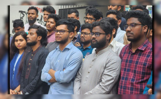 ডাকসু নিয়ে গড়িমসি করছে ঢাবি প্রশাসন: বাগছাস