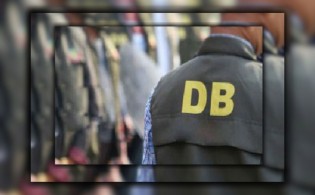 মা-দ-ক ব্যবসায়ীদের হামলায় তিন পুলিশ সদস্য আহত