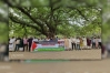 ফিলিস্তিনে গ-ণহ-ত্যার প্রতিবাদে ঢাবিতে শিক্ষক-শিক্ষার্থীদের মানববন্ধন