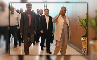 চীনের উদ্দেশে ঢাকা ছাড়লেন প্রধান উপদেষ্টা