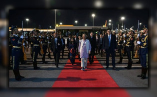 হাইনান থেকে বেইজিং পৌঁছেছেন প্রধান উপদেষ্টা