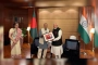 ব্যাংককে মোদিকে যে উপহার দিলেন প্রধান উপদেষ্টা