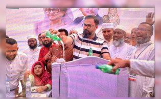 ই'সরায়েলি পণ্য 'স্প্রাইট' মাটিতে ফেলে ঢাকা উত্তর বিএনপির ভিন্নধর্মী প্রতিবাদ