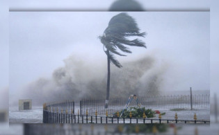 রাতের মধ্যে ৬০ কিলোমিটার বেগে ঝড়ের পূর্বাভাস