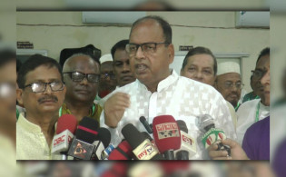 সংস্কার ও নির্বাচন মুখোমুখি করার দরকার নেই : দুদু