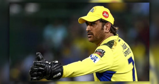 নতুন ইতিহাস গড়তে চলেছেন ধোনি