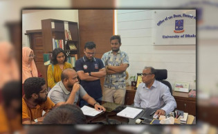 ৪ দাবিতে কলা অনুষদের ডিনকে স্মারকলিপি দিল ঢাবির কমল মেডিএইড