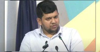 দীপ্ত টিভির সংবাদ বিভাগ বন্ধ প্রসঙ্গে যা বললেন তথ্য উপদেষ্টা