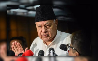 ভারত-পাকিস্তান যুদ্ধের প্রস্তুতি নিচ্ছে; যা বললেন কাশ্মীরের সাবেক মুখ্যমন্ত্রী