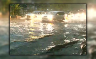ভারতে প্রবল ঝড়-বৃষ্টিতে ১২০ ফ্লাইট বিলম্বিত, নিহত ৪