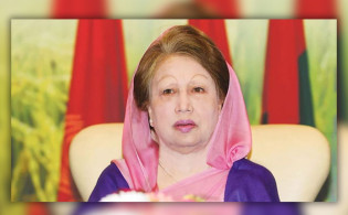 এয়ার অ্যাম্বুলেন্সে দেশে ফিরবেন খালেদা জিয়া