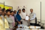 যানজট ও শব্দদূষণ নিয়ন্ত্রণের দাবিতে ঢাবি প্রক্টরকে শিক্ষার্থীদের স্মারকলিপি