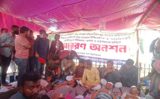 ৪৩তম বিসিএস: গেজেট বঞ্চিতদের পাশে দাঁড়ালেন ভিপি নুর