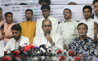 গণতন্ত্রের বিরুদ্ধে ষড়যন্ত্র হচ্ছে: শামসুজ্জামান দুদু