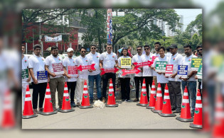 ঢাবিতে যানজট ও দুর্ঘটনা রোধে ছাত্রদল নেতাদের নানা উদ্যোগ