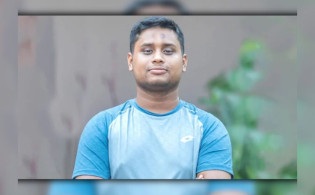 রাজপথ না ছাড়ার আহ্বান হাসনাতের