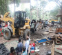 সোহরাওয়ার্দী উদ্যানের শতাধিক অবৈধ স্থাপনা গুঁড়িয়ে দিচ্ছে ডিএসসিসি