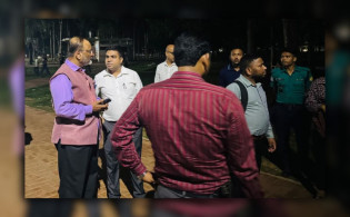 রাতে সোহরাওয়ার্দী উদ্যানে ঝটিকা সফরে ঢাবি ভিসি