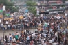 বৃষ্টি উপেক্ষা করে শাহবাগ অবরোধ