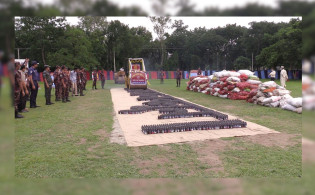 লালমনিরহাটে ৩ কোটি টাকার মা-দ-ক ধ্বংস
