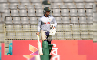 তিন ম্যাচের একাদশেই নেই সৌম্য সরকার