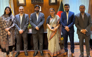 শেয়ারবাজারের উন্নয়নে বিএসইসি ও বৈশ্বিক কাস্টডিয়ান ব্যাংকের বৈঠক