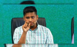 আর্মি, বিএনপি ও এনসিপি নিয়ে হাসনাতের পোস্ট