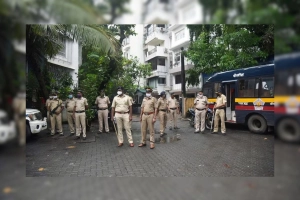 ভারতে ১২১ বাংলাদেশি আটক