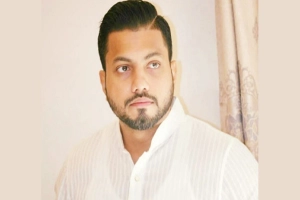 আদালতের রায়ে মেয়র, তবু চেয়ারে বসতে পারলেন না ইশরাক
