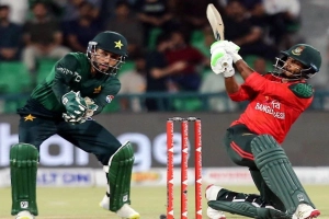 শেষ ম্যাচে চেপে ধরল টাইগাররা, সংগ্রহ ১৯৬