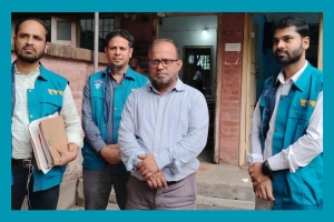 খাদ্য কর্মকর্তা কেজিতে ঘুষ নেন ৭৫ পয়সা
