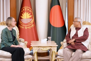 প্রধান উপদেষ্টার সঙ্গে বৈঠক করেছেন ব্রিটিশ হাইকমিশনার