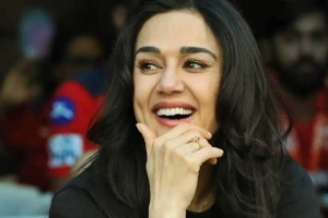 ৩৪ কন্যা সন্তান দত্তক নিলেন প্রীতি জিনতা