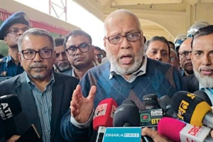 সব ট্রেনই নির্ধারিত সময়ে ছেড়ে গেছে: রেল উপদেষ্টা